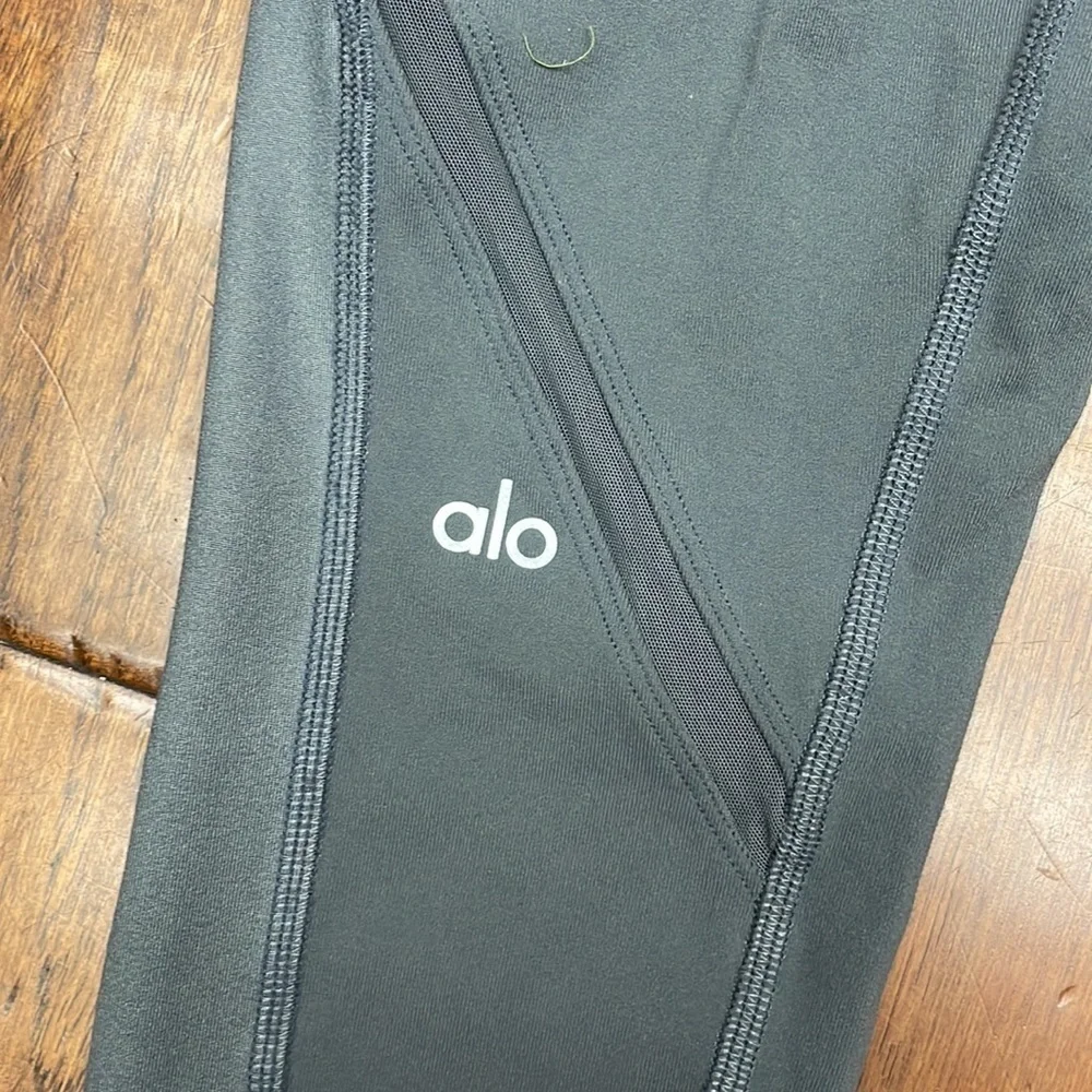 ALO Yoga great size